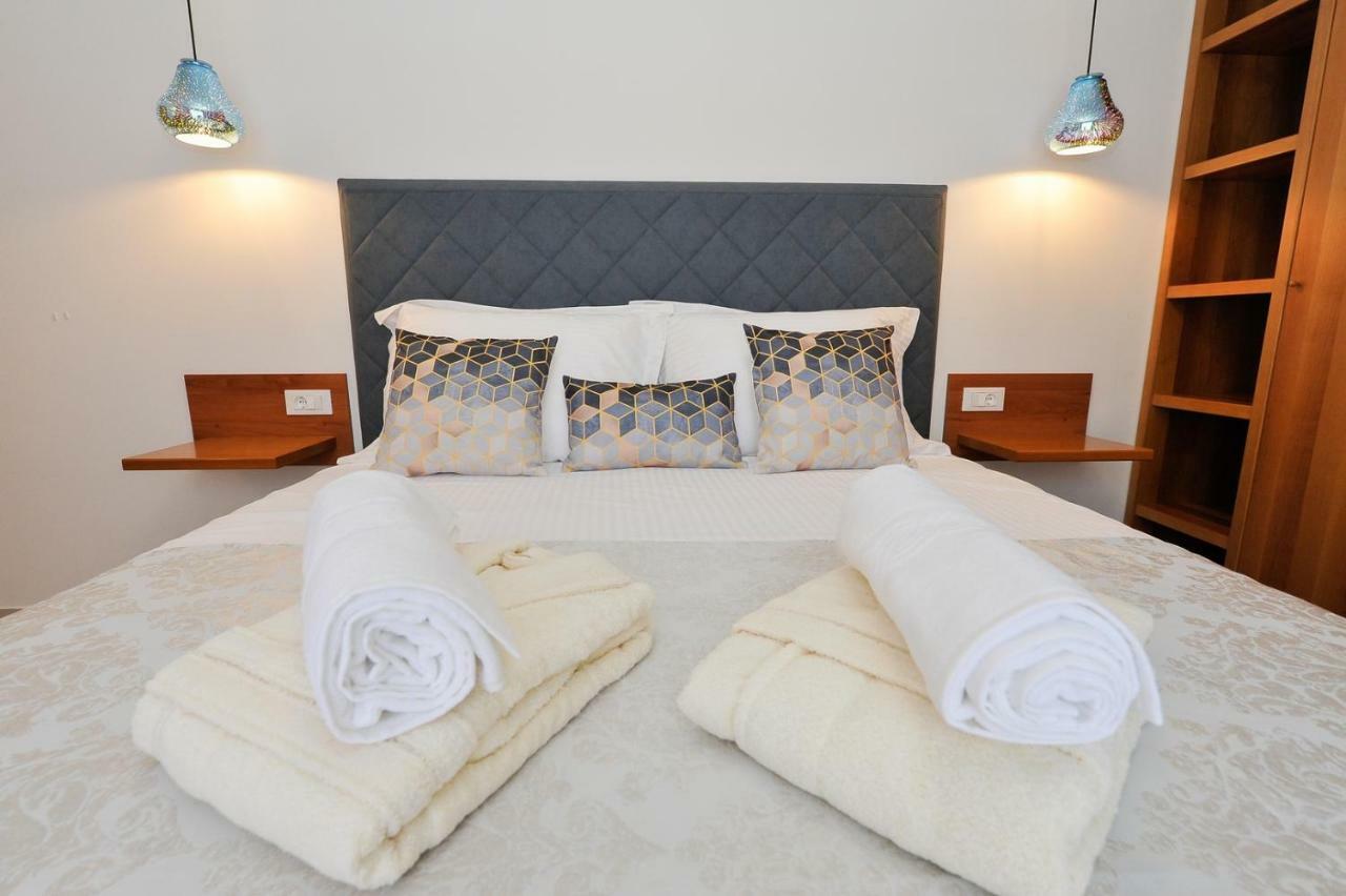 Private Oasis-Villa Sandina Split Exteriör bild